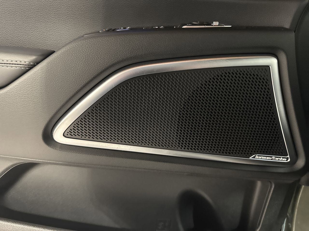 Used 2025 Kia Telluride SX Prestige X-Line image 20