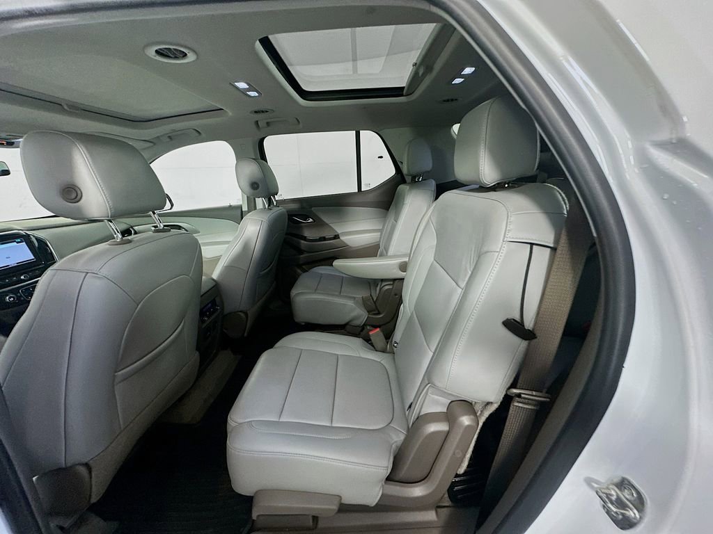 Used 2019 Chevrolet Traverse LT w/ LT Premium Package image 25