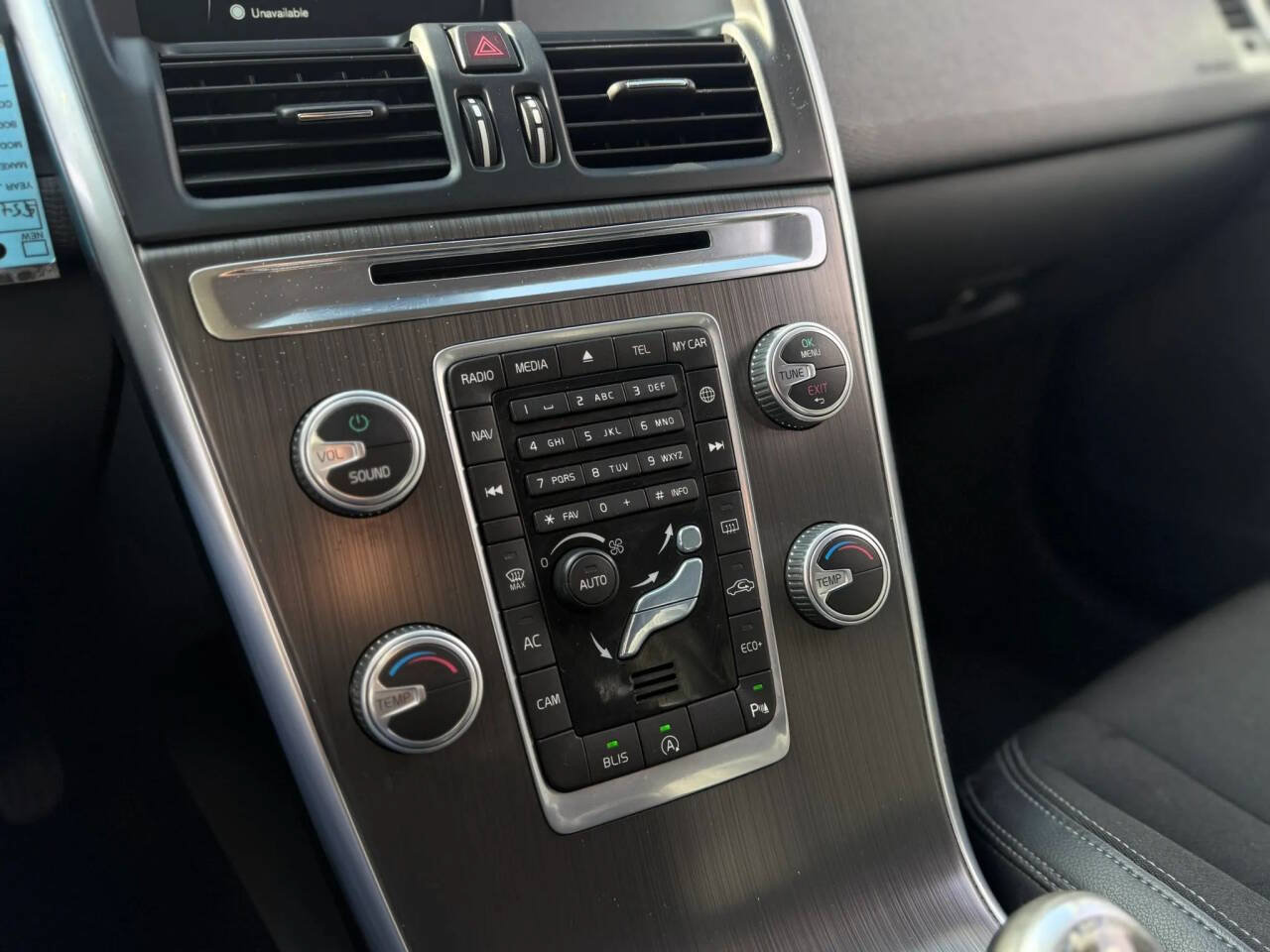 Used 2016 Volvo XC60 T5 w/ Proximity Package FWD image 25