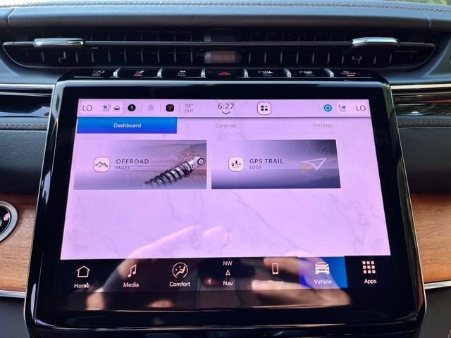 Certified 2025 Jeep Grand Cherokee Summit AWD/4WD image 46