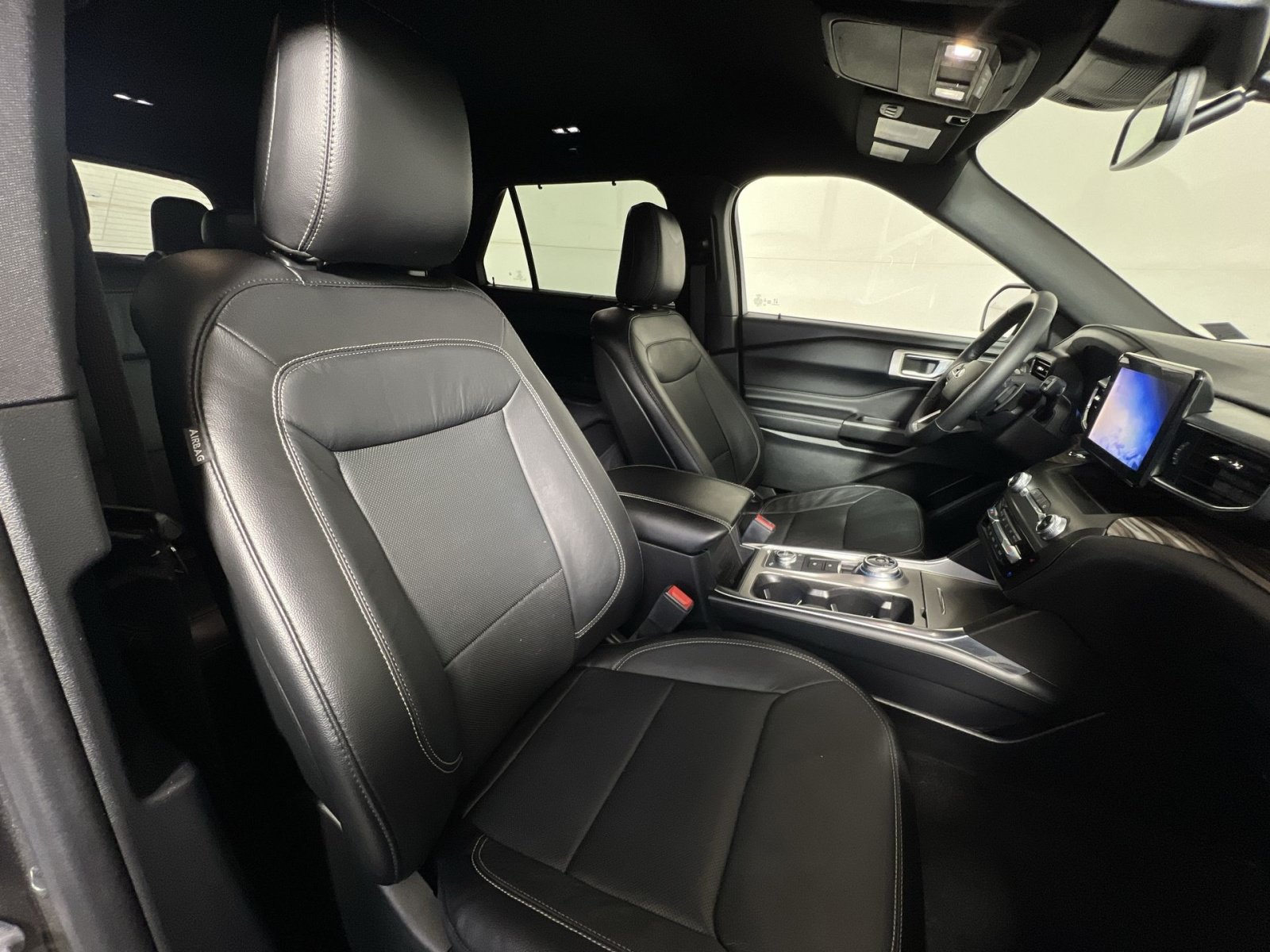 Used 2020 Ford Explorer Limited AWD/4WD image 27
