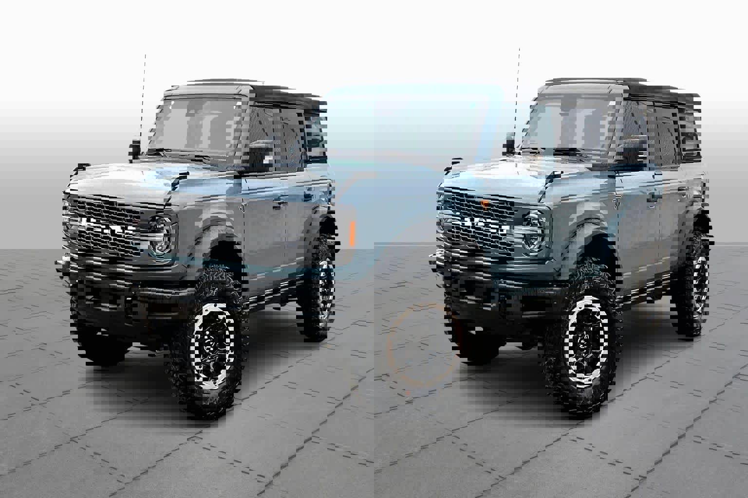 Used 2021 Ford Bronco Badlands image 34