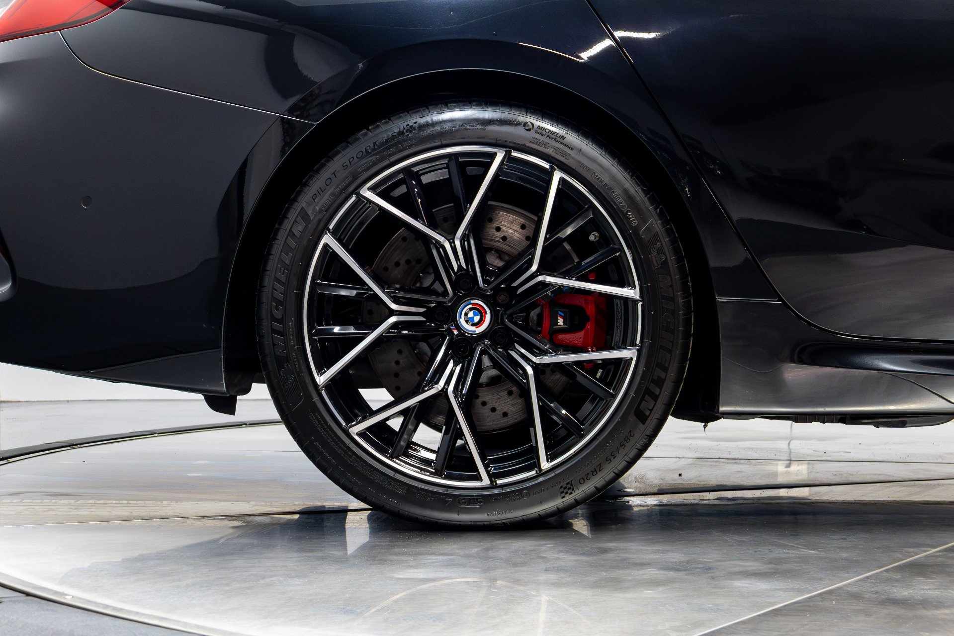 Used 2023 BMW M8 Gran Coupe xDrive Competition w/ M Carbon Exterior Package AWD/4WD image 21