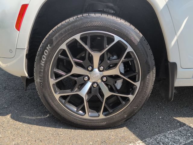 Certified 2023 Jeep Grand Cherokee Summit AWD/4WD image 25