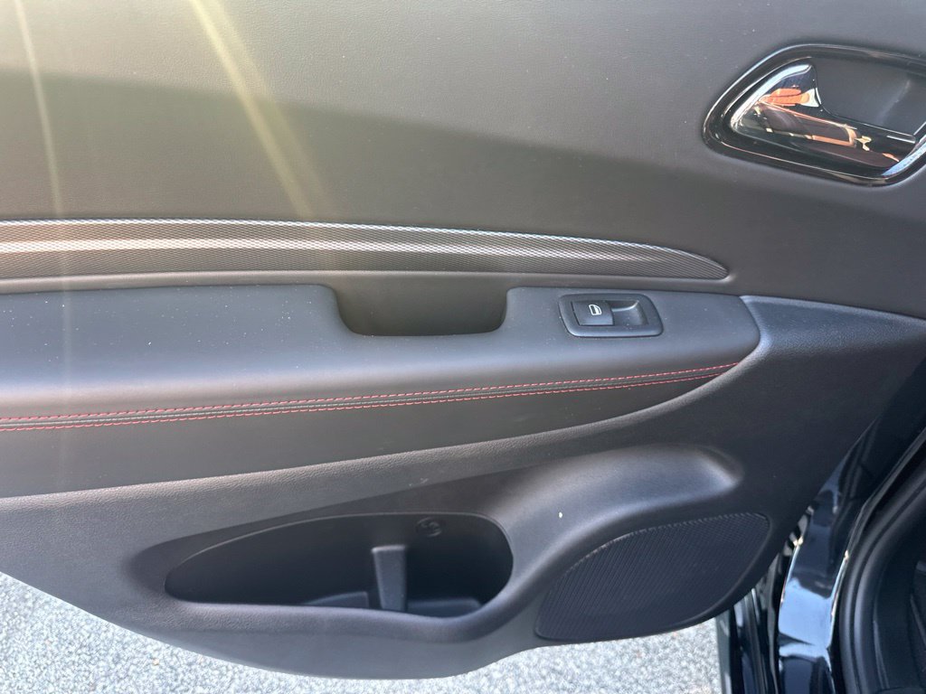 Used 2024 Dodge Durango GT RWD image 34