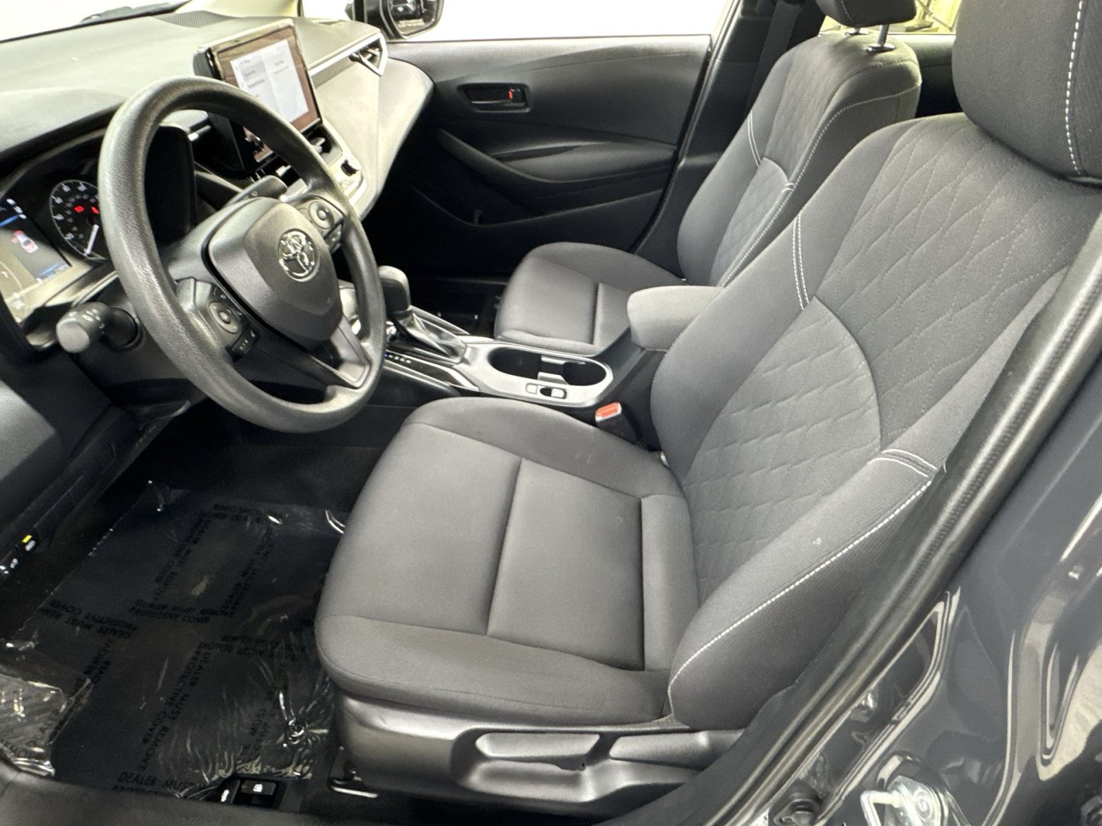 Used 2023 Toyota Corolla LE w/ Carpet Mat Package (TMS) FWD image 16