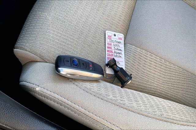 Used 2023 Subaru Ascent Premium w/ Convenience Package image 11