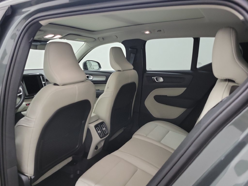 Used 2018 Volvo XC60 T5 Inscription w/ Convenience Package AWD/4WD image 21