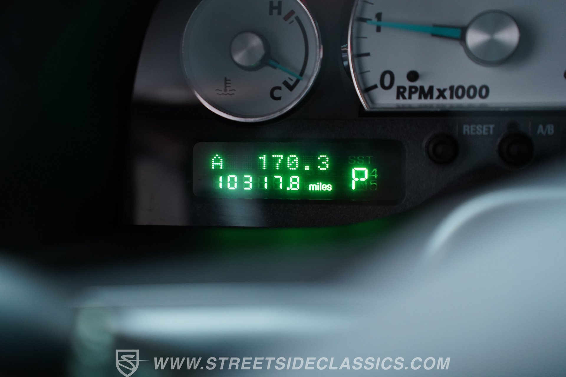 Used 2003 Ford Thunderbird RWD image 32