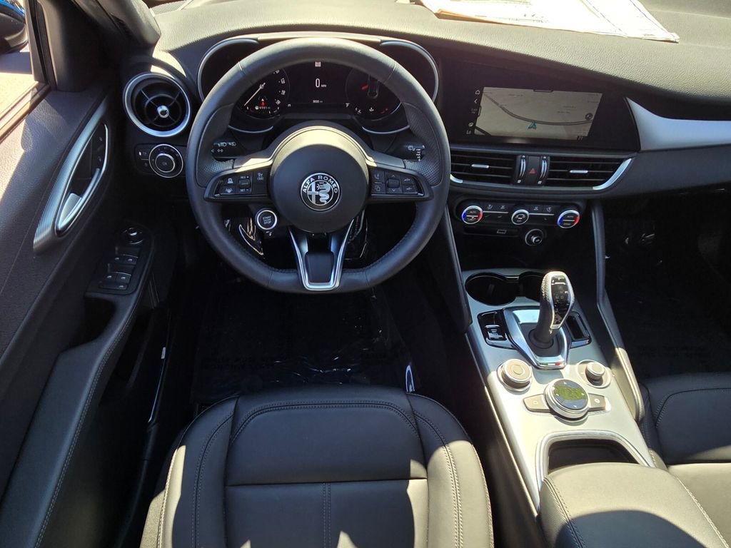 New 2025 Alfa Romeo Giulia w/ Driving Assist Package image 8