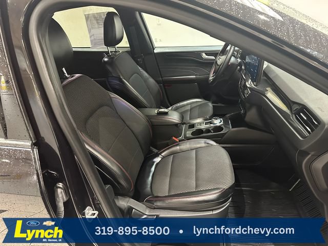 Certified 2024 Ford Escape ST-Line w/ Tech Pack #1 AWD/4WD image 7