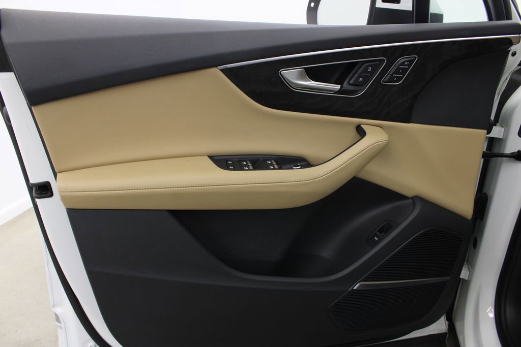 Used 2023 Audi Q7 2.0T Premium Plus w/ Premium Plus Package image 18