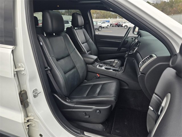 Used 2022 Jeep Grand Cherokee Limited w/ Trailer Tow Group IV image 19