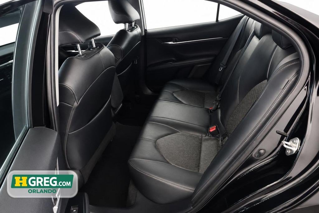Used 2019 Toyota Camry XSE FWD image 13