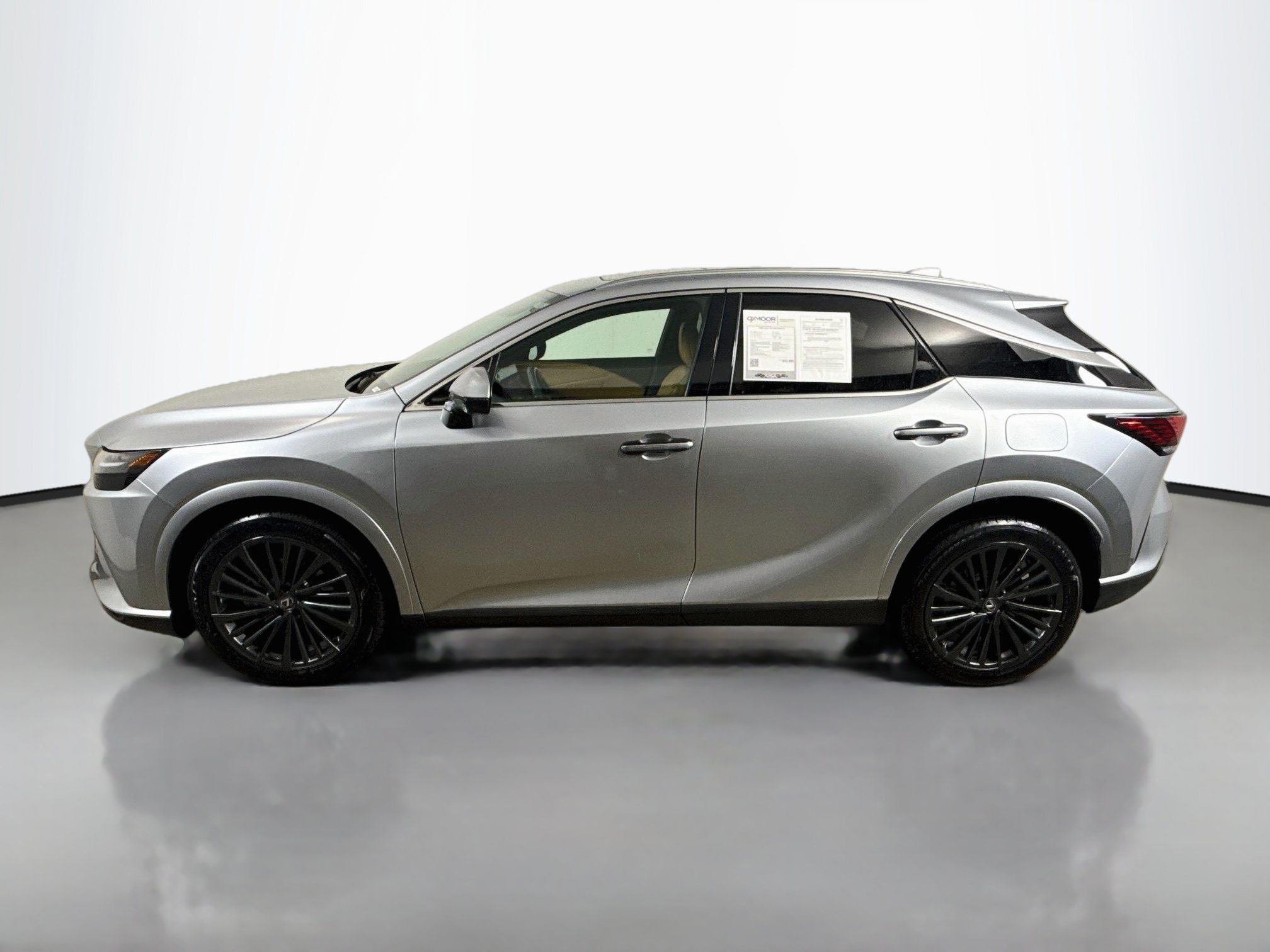Used 2025 Lexus RX 350 Premium w/ Convenience Package AWD/4WD image 4