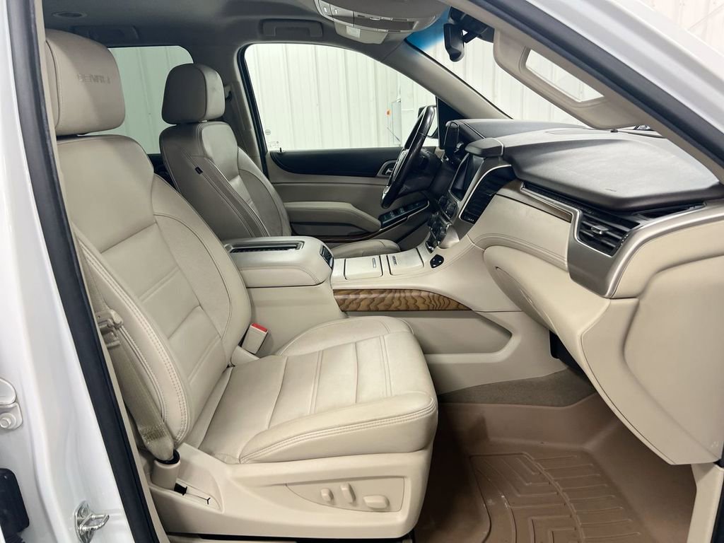 Used 2020 GMC Yukon XL Denali image 22