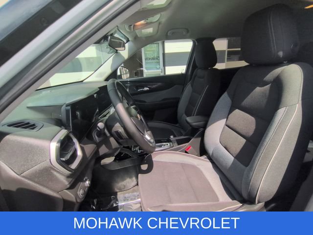 Certified 2024 Chevrolet TrailBlazer LT w/ LT Cold Weather Package AWD/4WD image 19