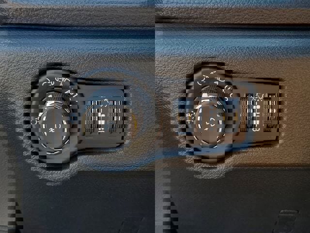 New 2026 Chrysler Pacifica Pinnacle image 34