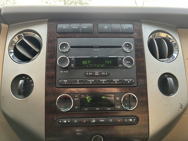 Used 2012 Ford Expedition XLT image 16