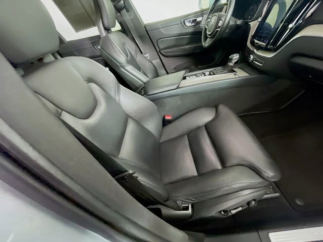 Used 2018 Volvo XC60 T6 Inscription w/ Convenience Package image 31
