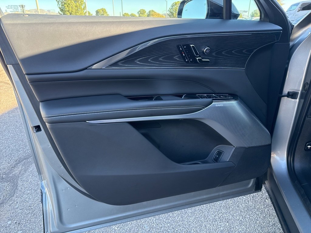 Used 2024 Cadillac Lyriq Luxury w/ LPO, Floor Liner Package image 28