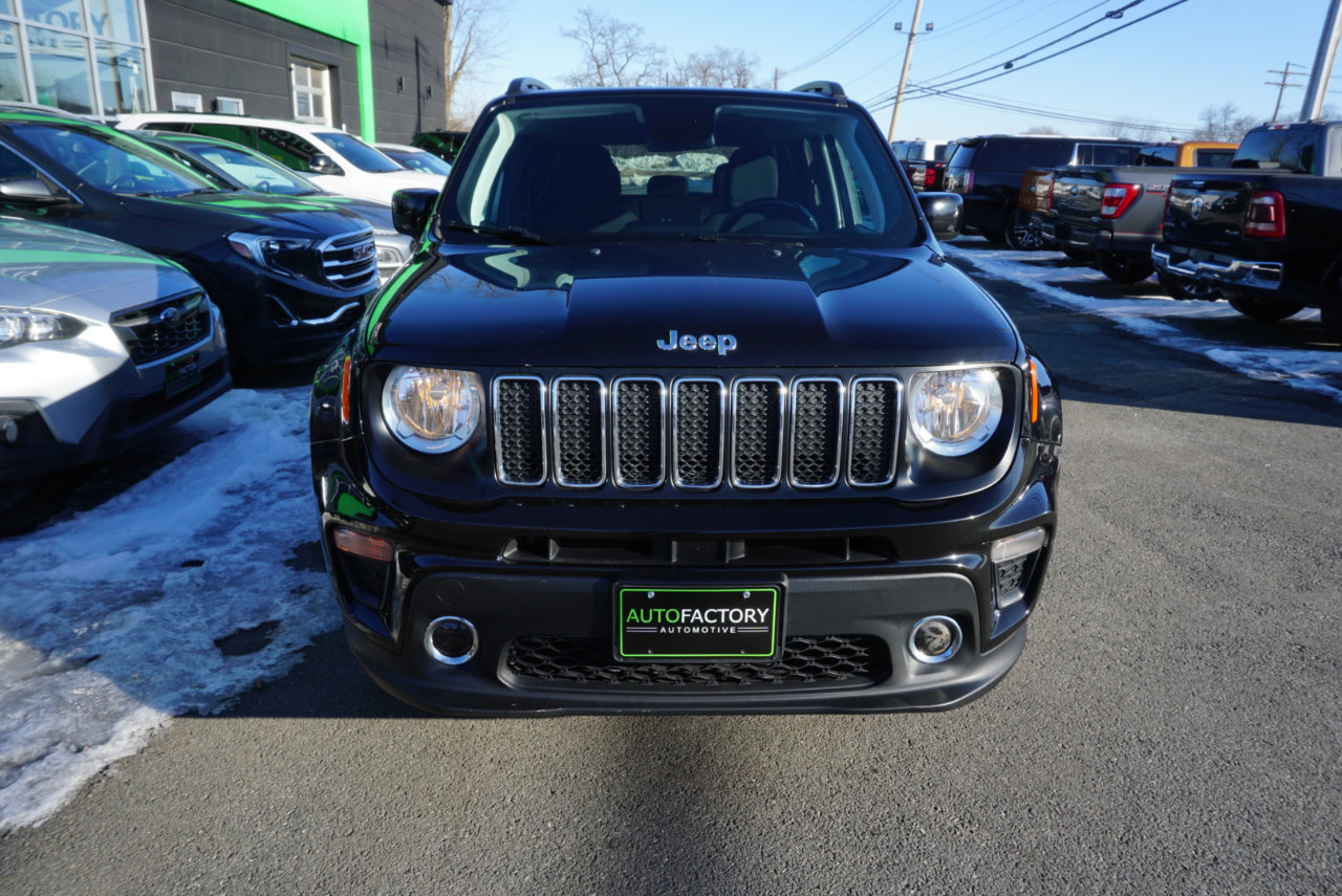 Used 2020 Jeep Renegade Latitude w/ Cold Weather Group image 3