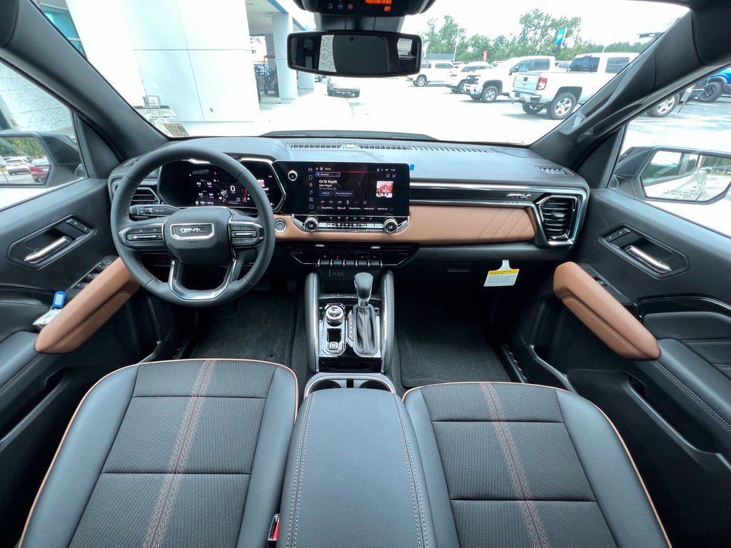 New 2026 GMC Canyon AT4 AWD/4WD image 2