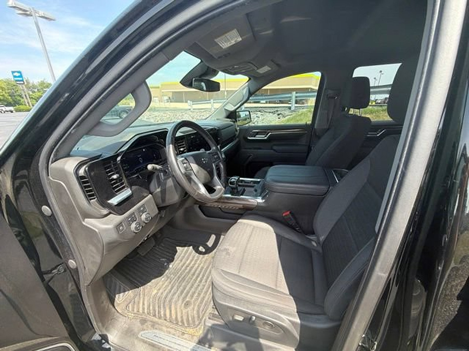 Certified 2023 Chevrolet Silverado 1500 RST w/ Z71 Off-Road Package AWD/4WD image 22