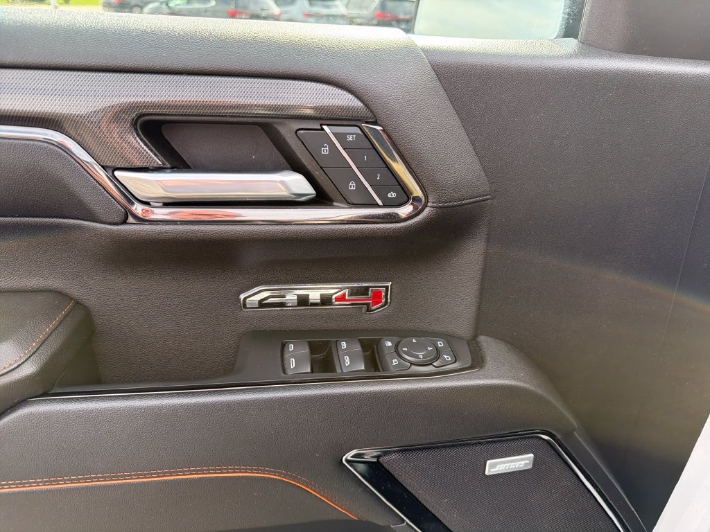 Used 2024 GMC Sierra 1500 AT4 w/ Technology Package AWD/4WD image 15