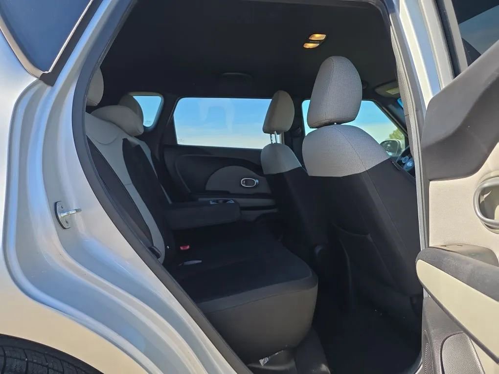Used 2014 Kia Soul image 39