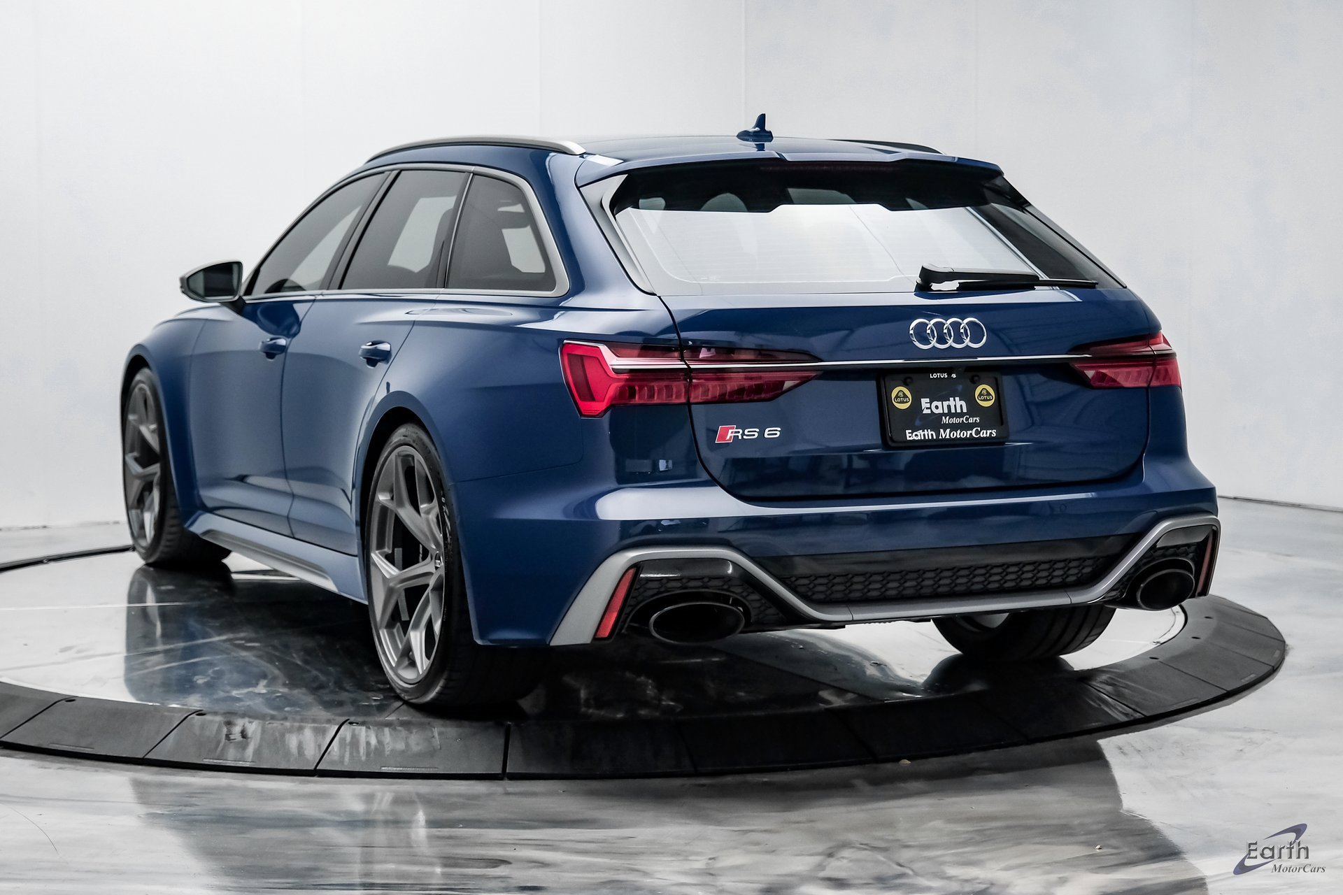 Used 2025 Audi RS 6 performance image 9