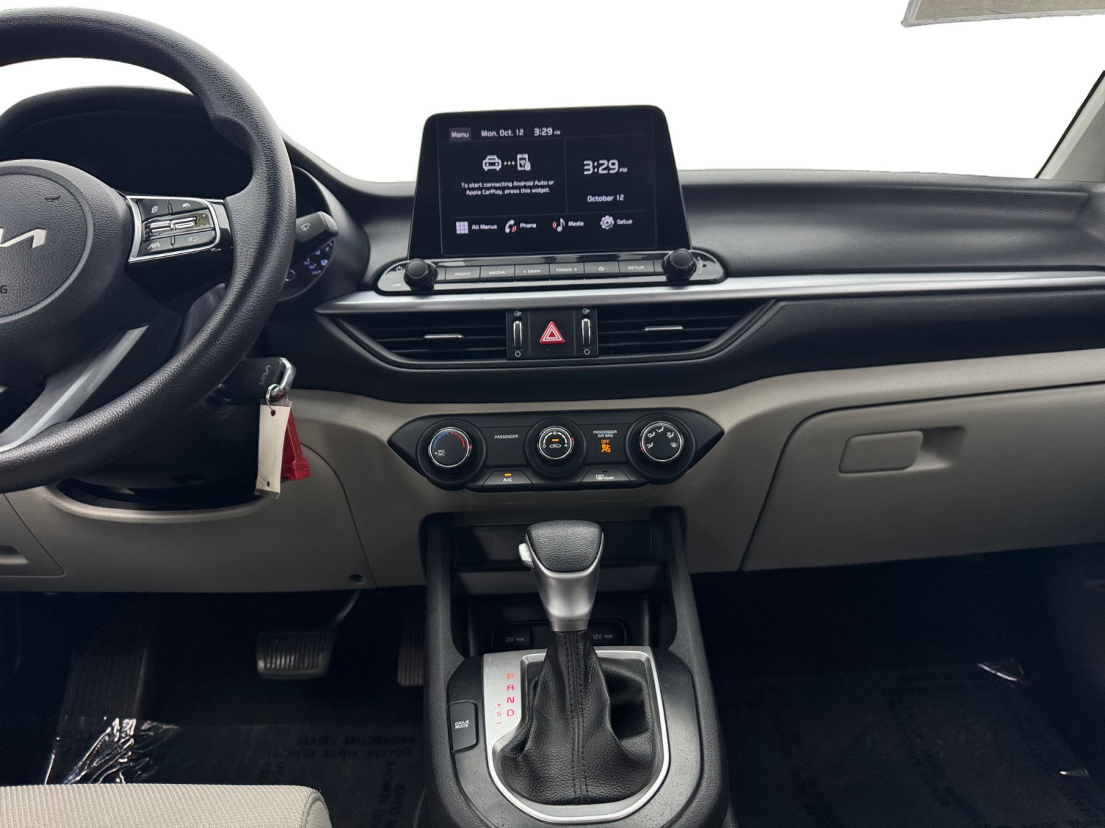 Used 2022 Kia Forte LXS FWD image 11