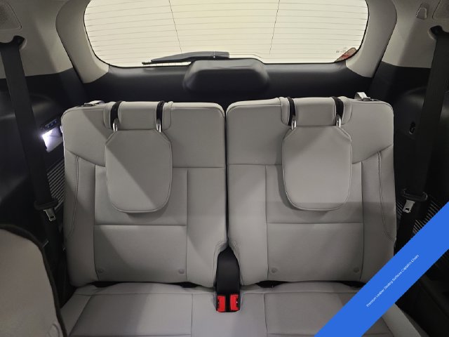 New 2026 Ford Explorer Platinum w/ LUX Leather Package AWD/4WD image 24