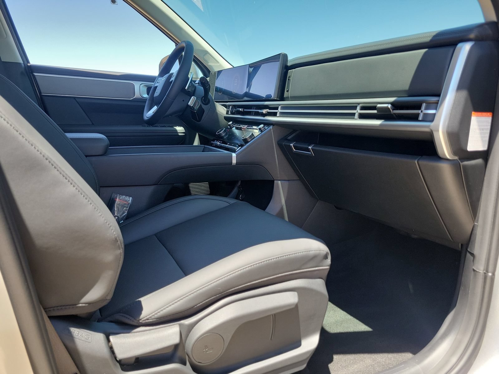 New 2026 Hyundai Santa Fe SEL FWD image 17