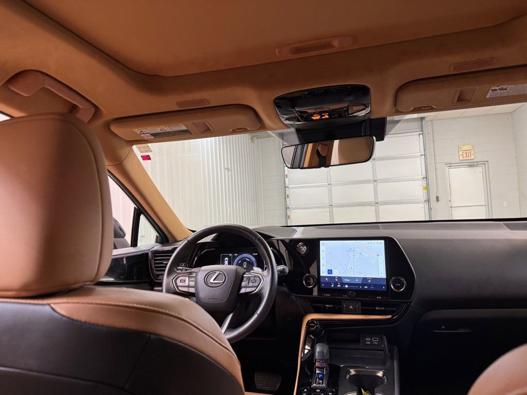 Used 2023 Lexus NX 350h 350h Base w/ Towing Package (2000 Lbs) image 19