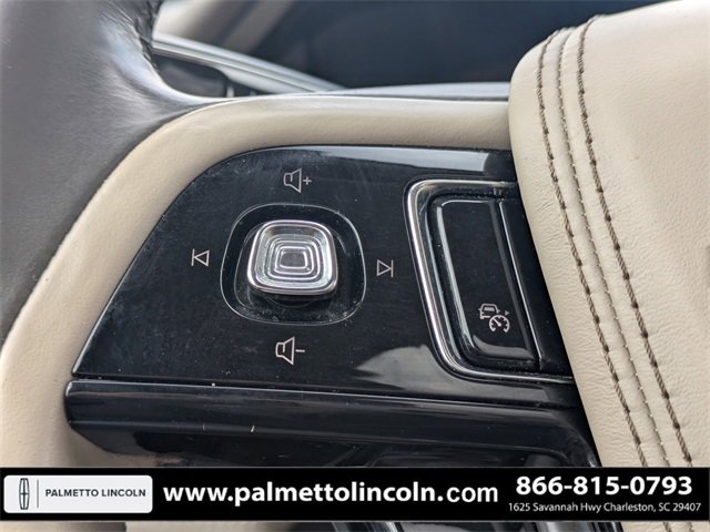 Used 2020 Lincoln Aviator Reserve w/ Equipment Group 201A image 30
