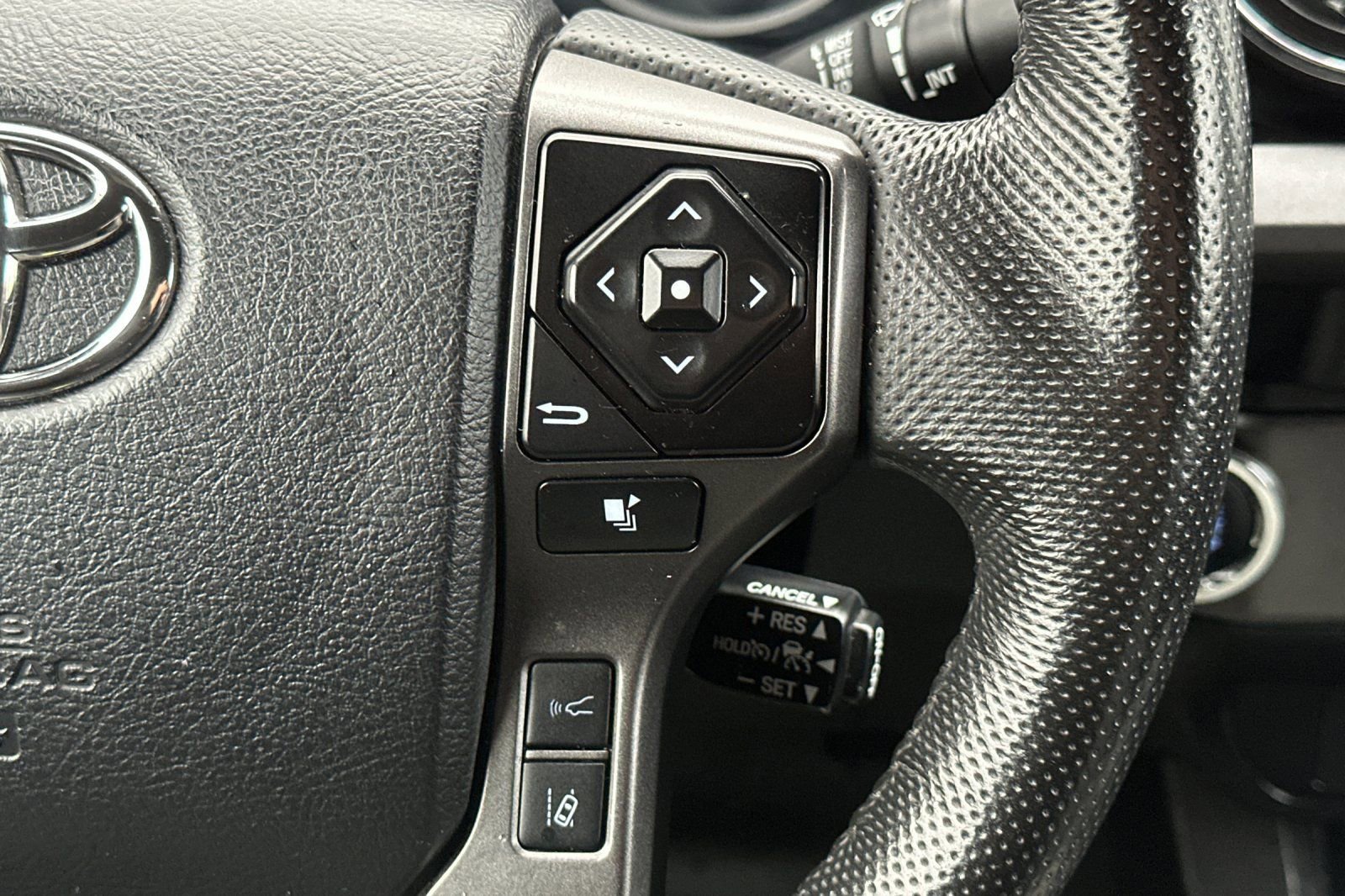 Used 2023 Toyota Tacoma TRD Sport image 26