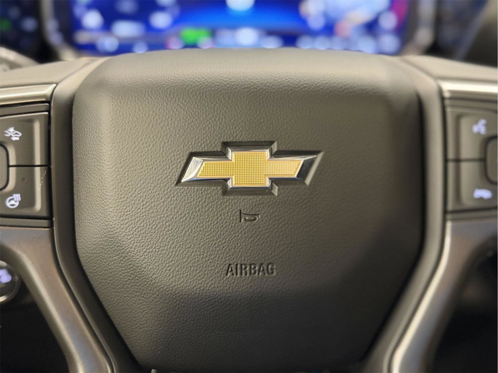 Certified 2025 Chevrolet Silverado 2500 High Country w/ Technology Package AWD/4WD image 17