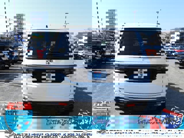 New 2026 Jeep Grand Wagoneer Limited AWD/4WD image 3