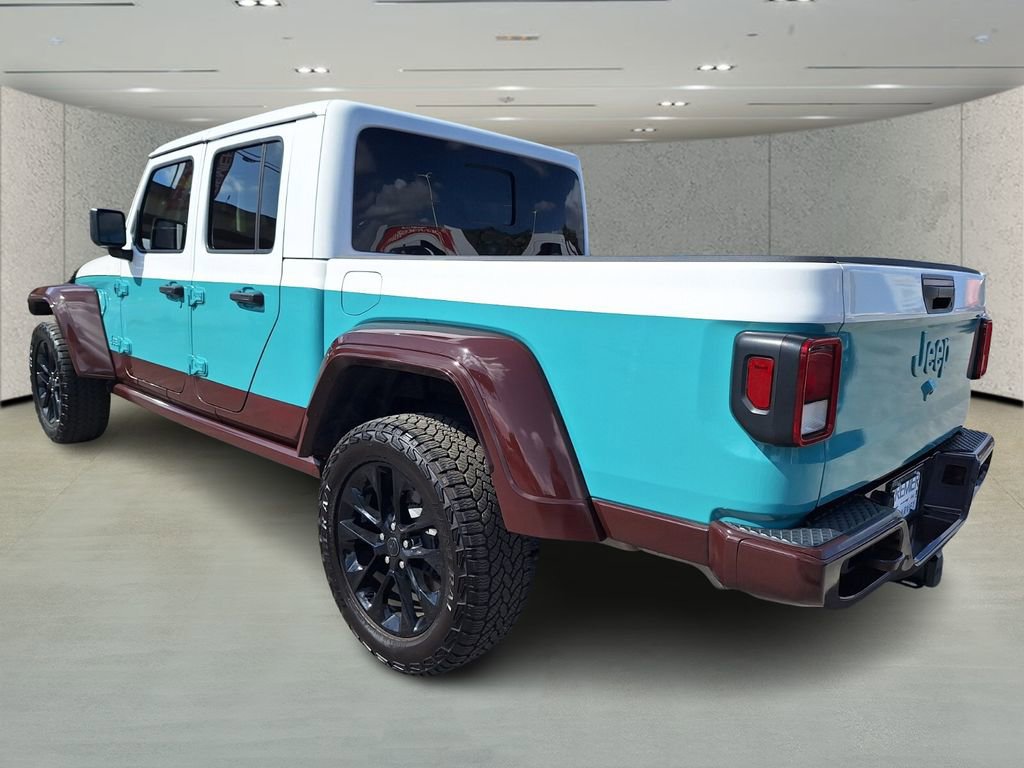 Used 2024 Jeep Gladiator Sport image 3