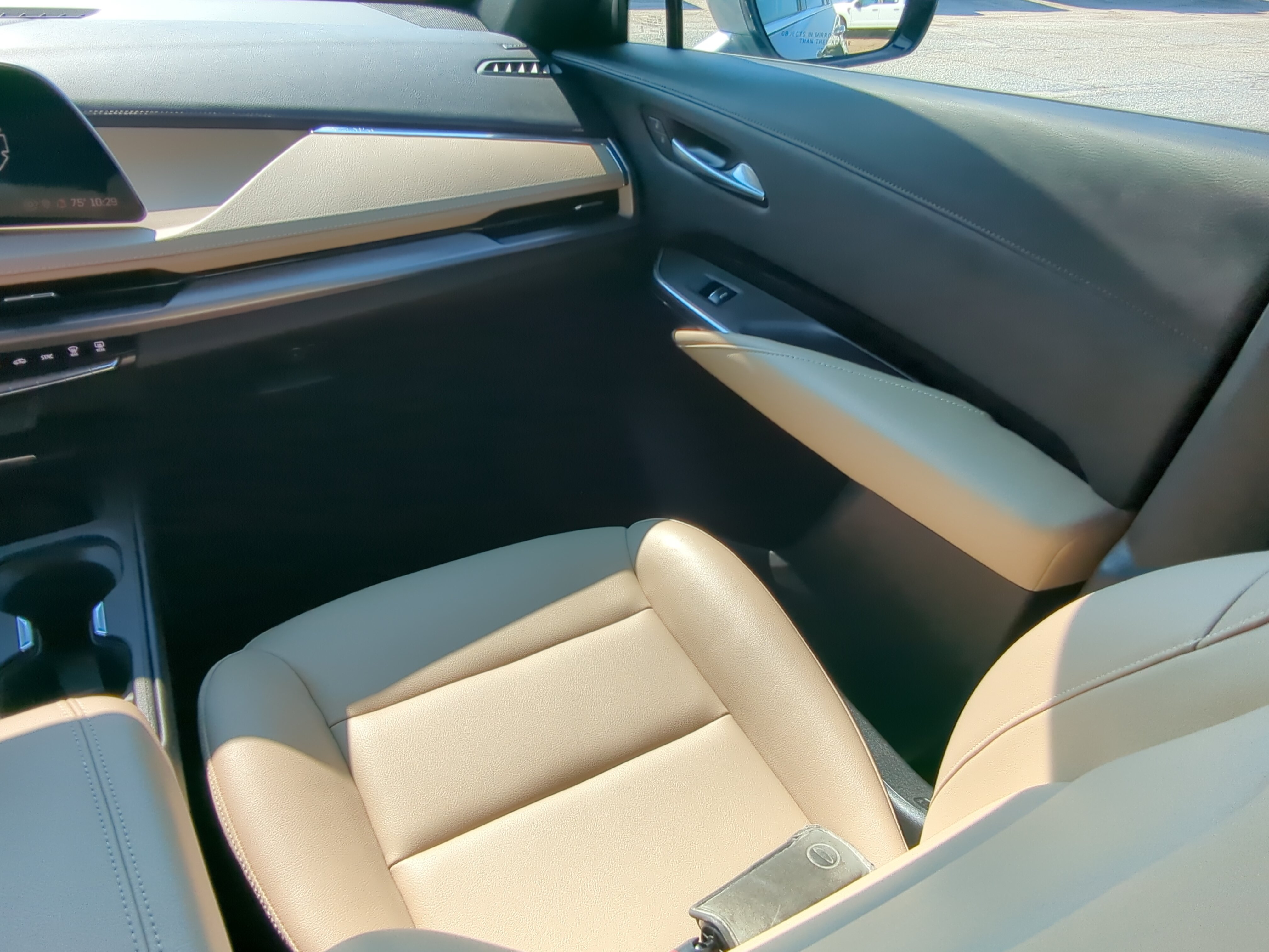 Used 2024 Cadillac XT4 Luxury FWD image 15