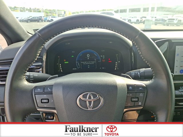 Certified 2025 Toyota Camry SE FWD image 18