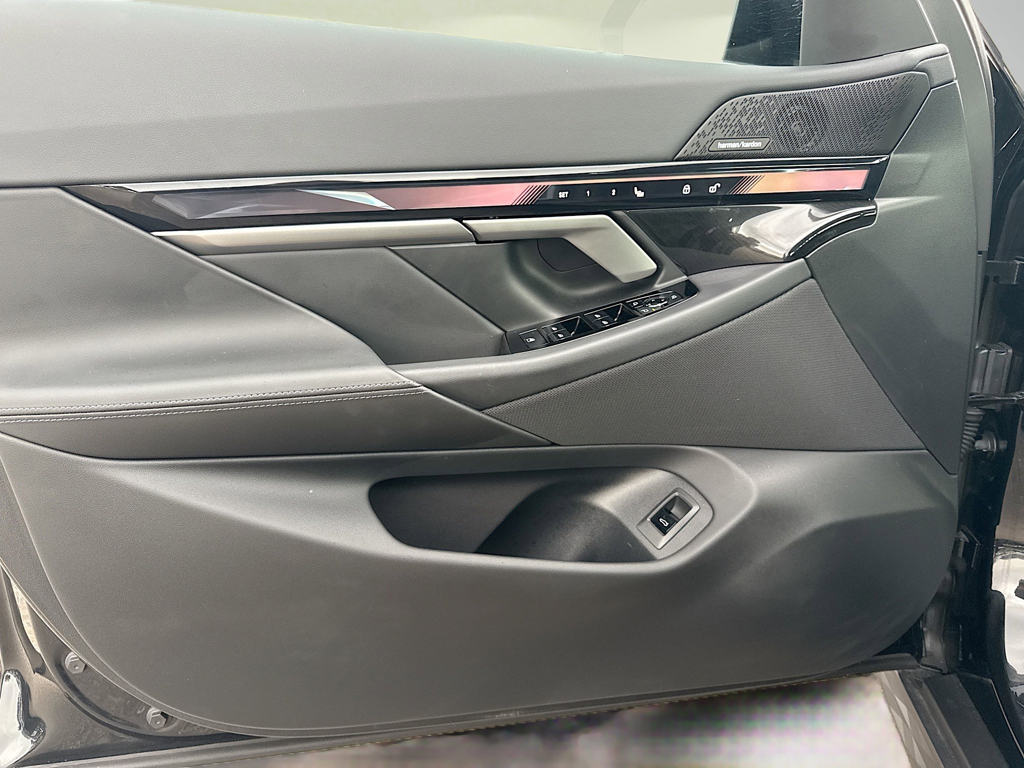 Used 2026 BMW 540i xDrive image 21