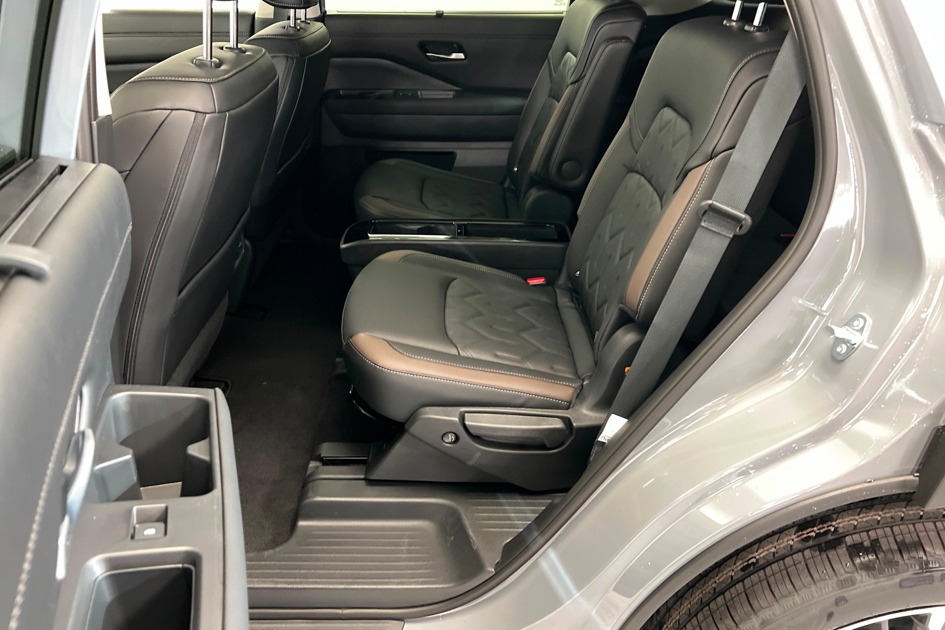 New 2026 Nissan Pathfinder Platinum image 21