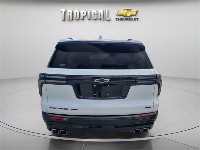 Used 2024 Chevrolet Traverse RS image 4