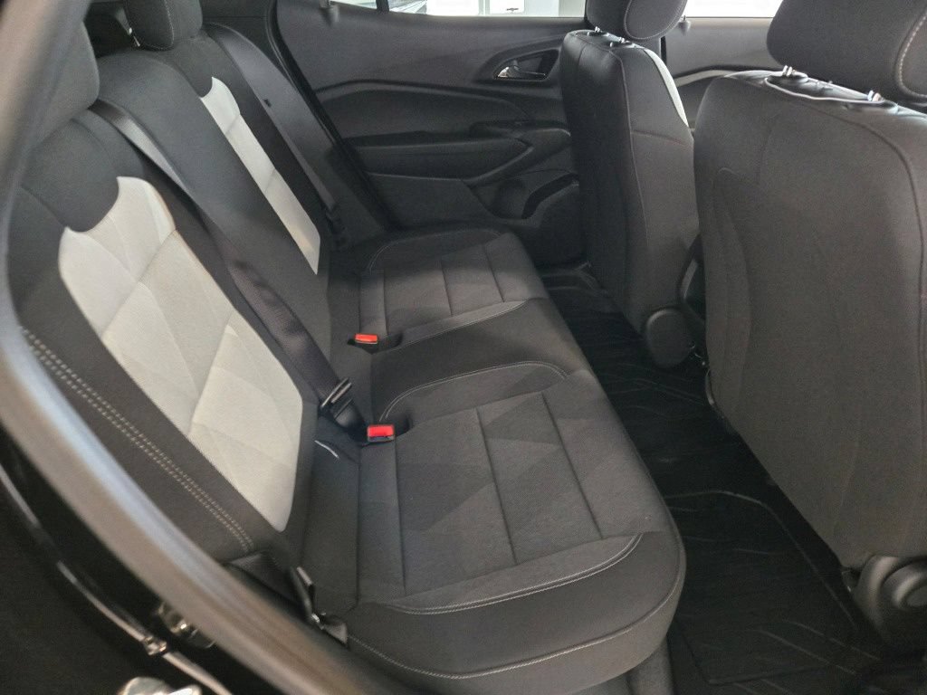 New 2026 Chevrolet Trax RS w/ Driver Confidence Package FWD image 9