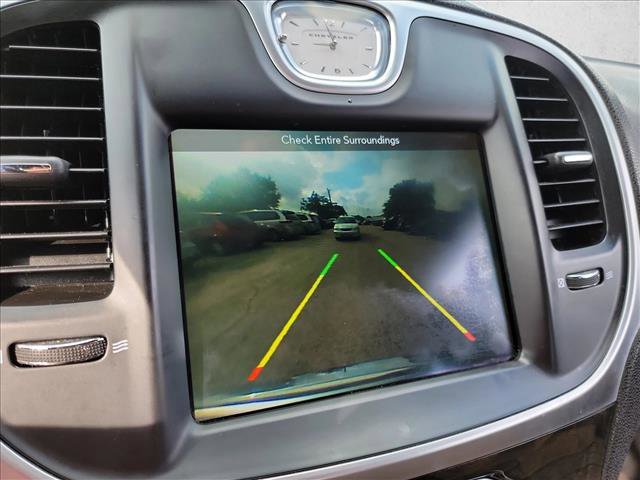 Used 2018 Chrysler 300 Limited RWD image 20