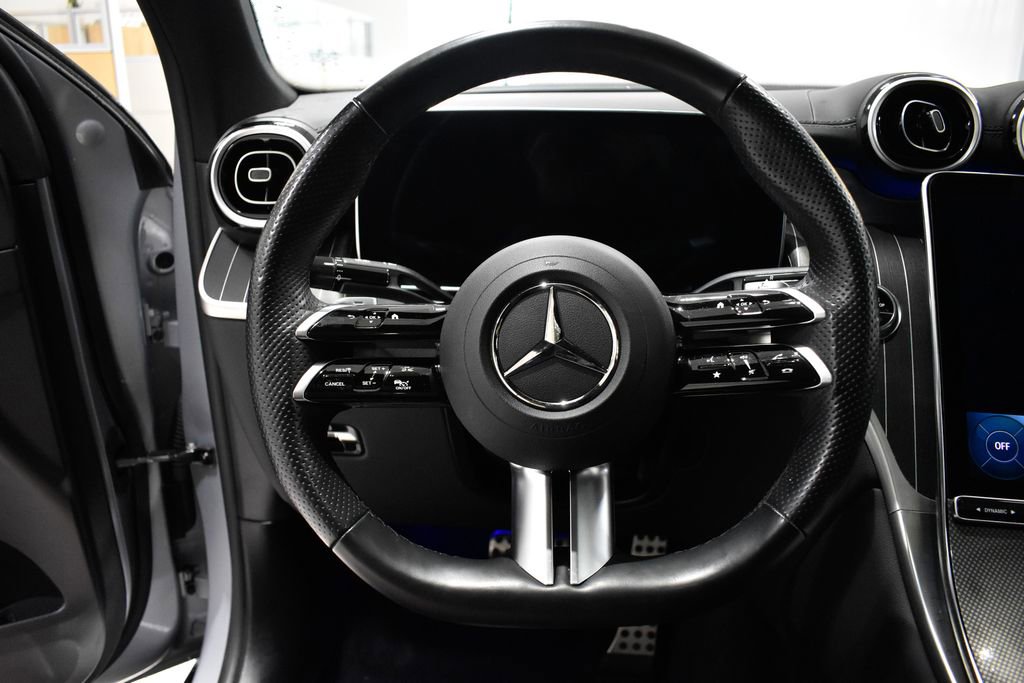 Used 2024 Mercedes-Benz GLC 300 4MATIC image 28
