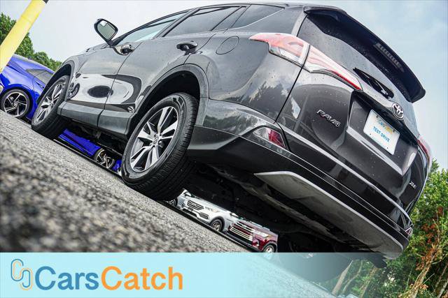 Used 2018 Toyota RAV4 XLE FWD image 5