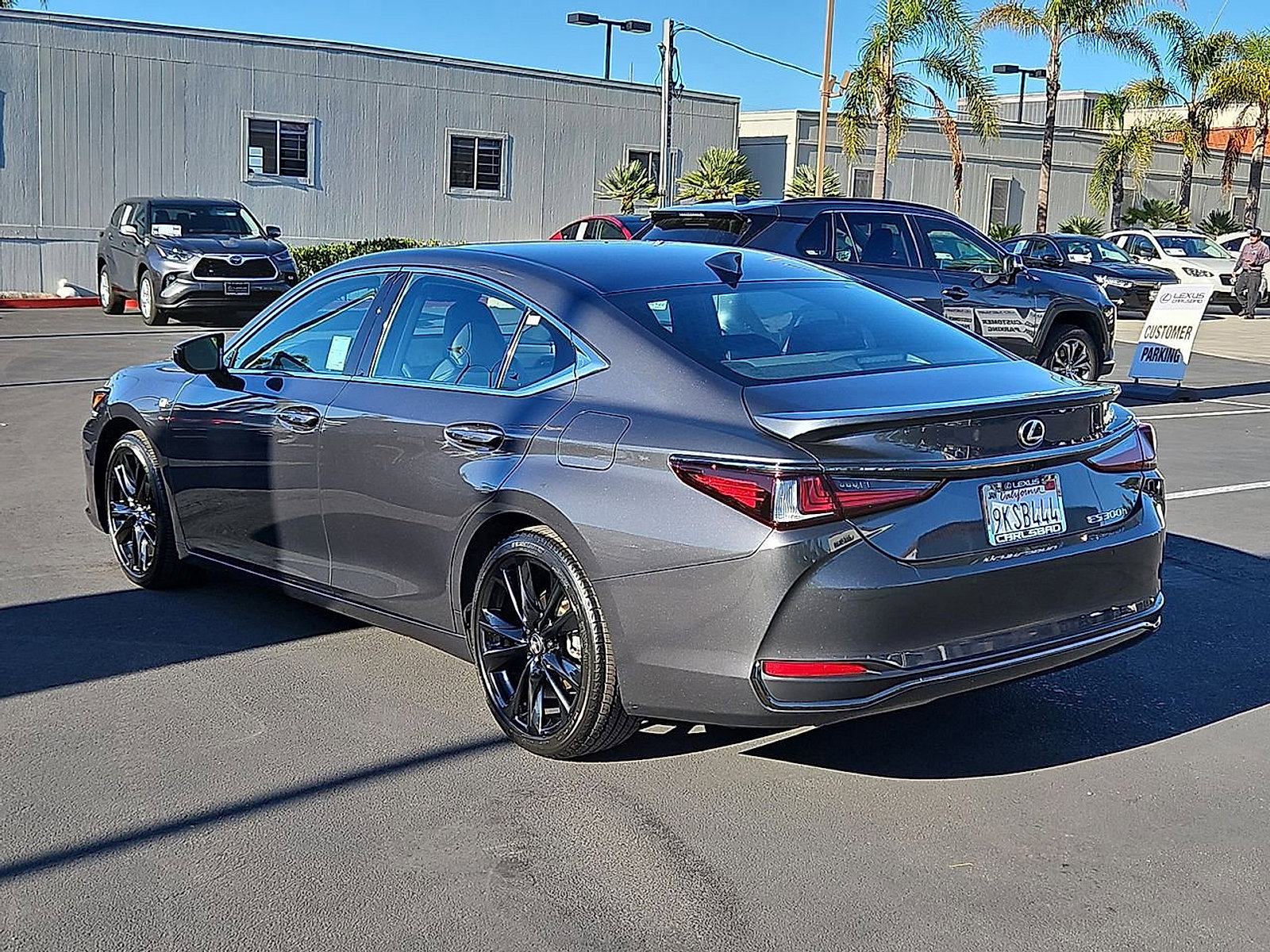 Certified 2024 Lexus ES 300h F Sport image 8